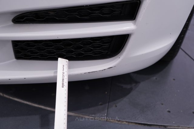 JAGUAR XE usata 49
