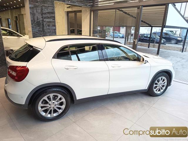 MERCEDES-BENZ GLA 200 usata, con Autoradio