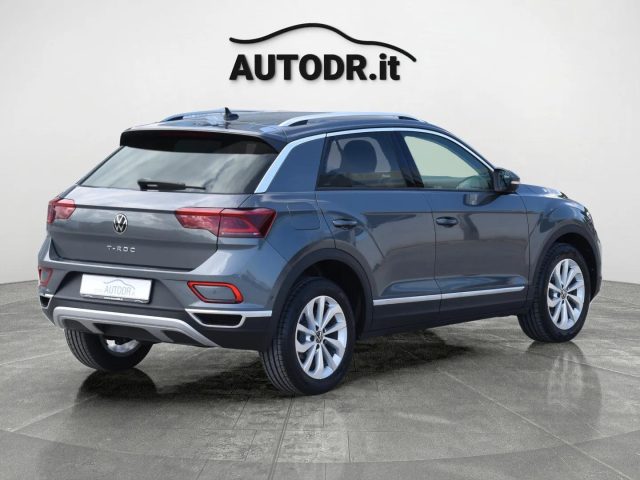 VOLKSWAGEN T-Roc usata, con Volante in pelle