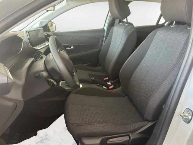 PEUGEOT 208 usata, con Volante in pelle