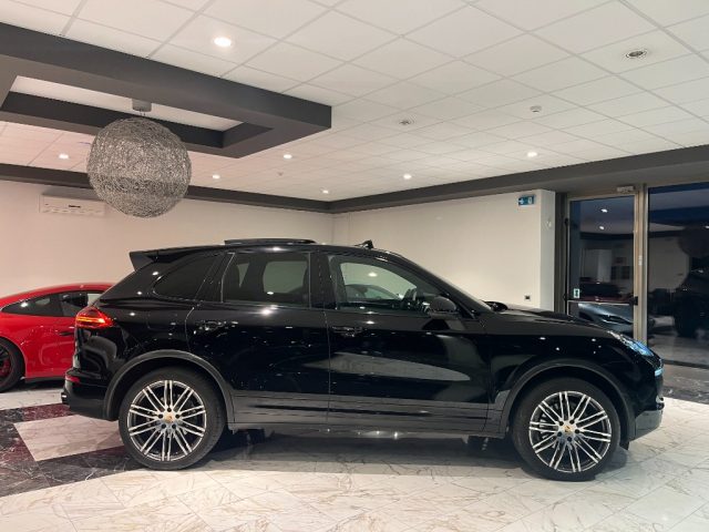 PORSCHE Cayenne usata, con Alzacristalli elettrici