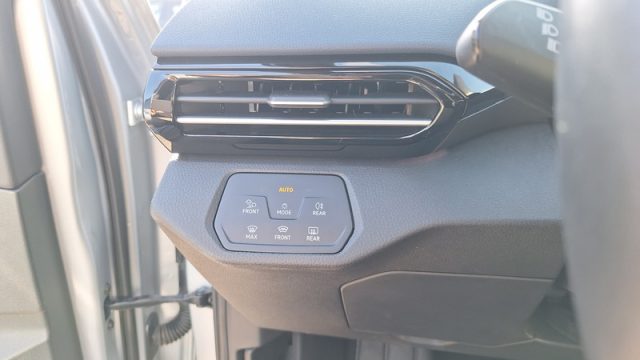 VOLKSWAGEN ID.5 usata, con Sedili riscaldati