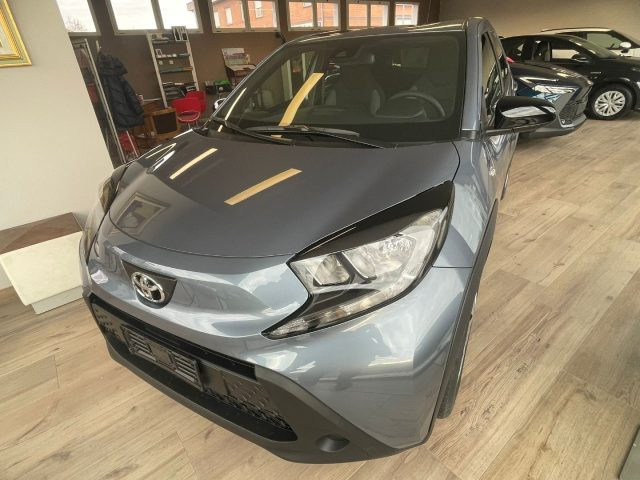 TOYOTA Aygo X usata, con Autoradio