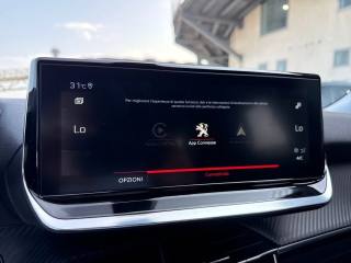 PEUGEOT 2008 usata, con Sedile posteriore sdoppiato