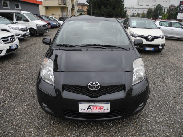 TOYOTA Yaris usata, con Airbag laterali