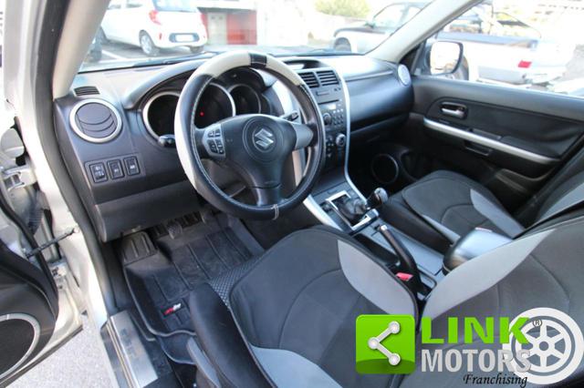 SUZUKI Grand Vitara usata, con Autoradio