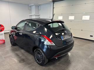 LANCIA Ypsilon usata, con Autoradio digitale