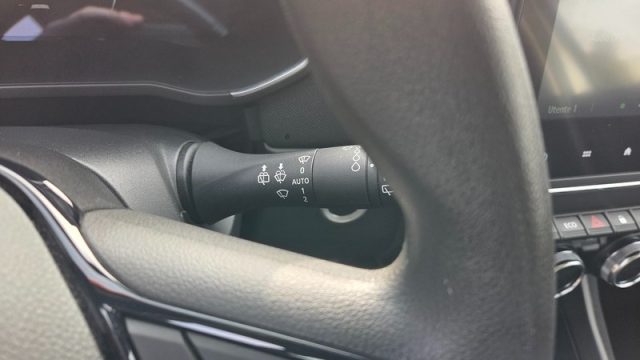 RENAULT ZOE usata, con Luci diurne LED