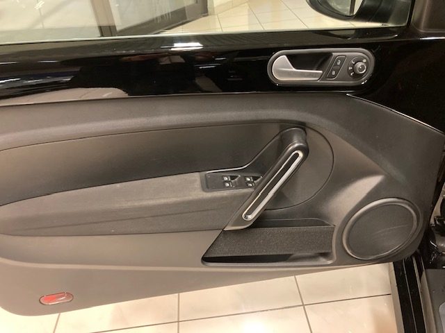 VOLKSWAGEN Maggiolino usata, con Cronologia tagliandi