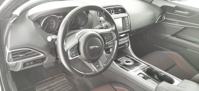 JAGUAR XE usata 66