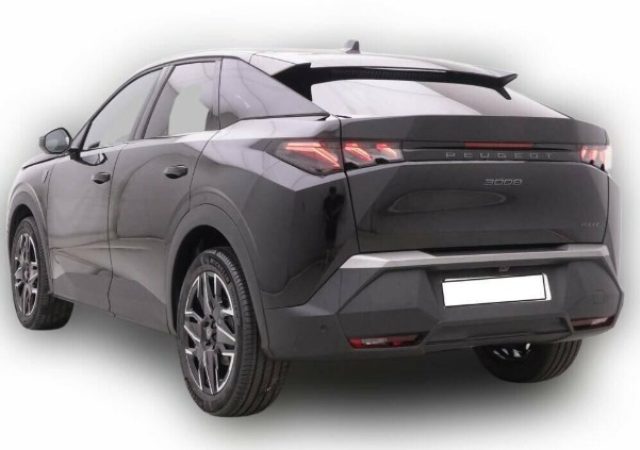 PEUGEOT 3008 usata, con Telecamera per parcheggio assistito