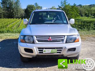 MITSUBISHI Pajero usata, con Airbag laterali