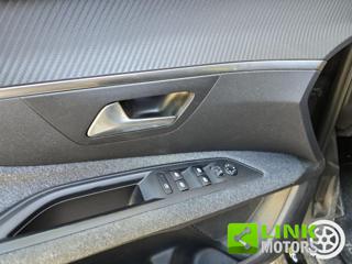 PEUGEOT 3008 usata, con Airbag testa