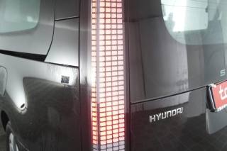 HYUNDAI Staria usata 9