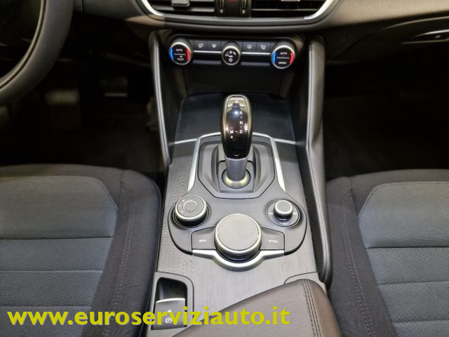 ALFA ROMEO Giulia usata, con USB