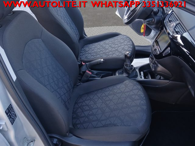 OPEL Corsa usata, con USB