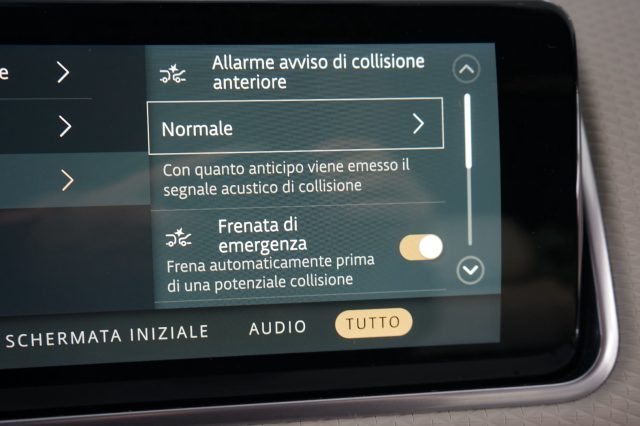 LAND ROVER Range Rover Velar usata, con Riconoscimento dei segnali stradali
