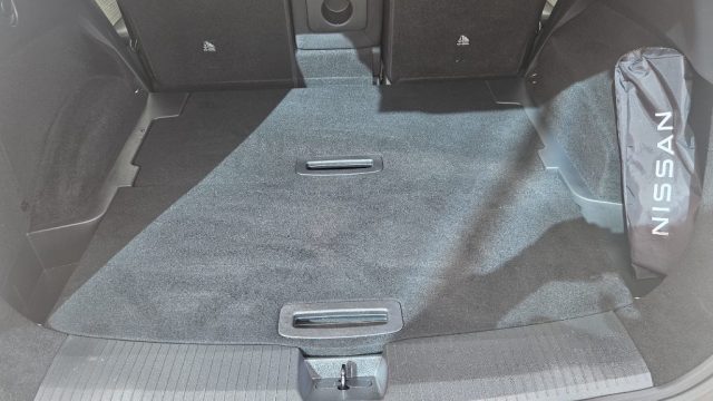 NISSAN X-Trail usata, con Volante in pelle