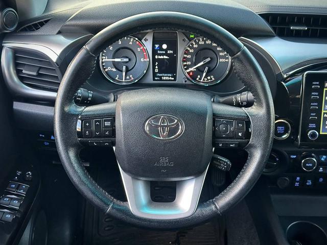 TOYOTA Hilux usata, con Park Distance Control