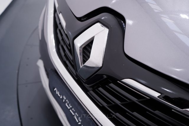RENAULT Captur usata, con Bracciolo