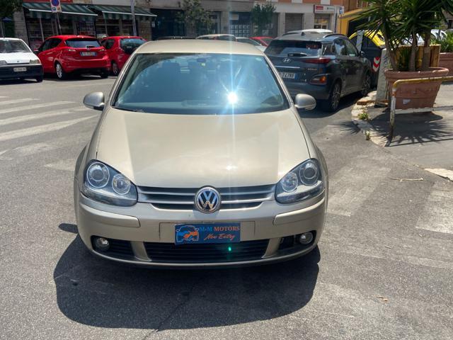 VOLKSWAGEN Golf usata, con Airbag