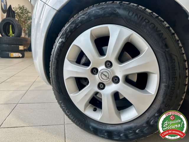 OPEL Agila usata, con Autoradio