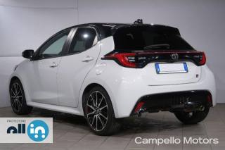 TOYOTA Yaris usata 2