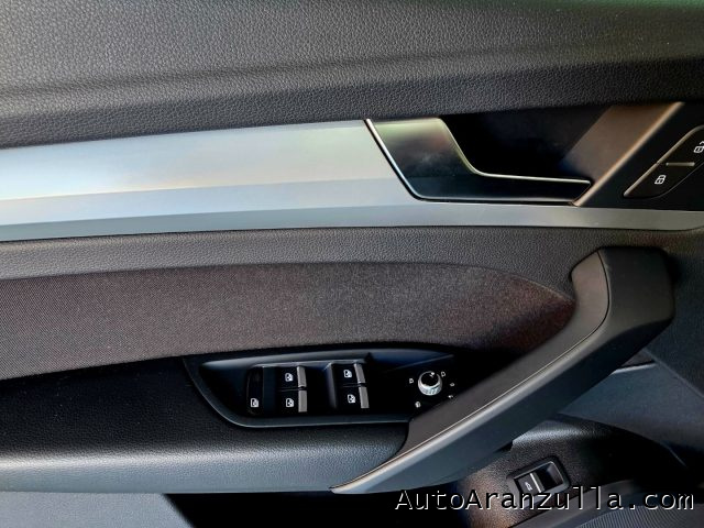 AUDI Q5 usata, con Volante in pelle