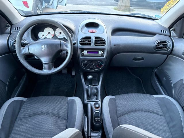 PEUGEOT 206 usata, con Climatizzatore