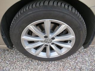 VOLKSWAGEN Passat Variant usata 24