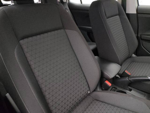 VOLKSWAGEN T-Cross usata, con Autoradio digitale
