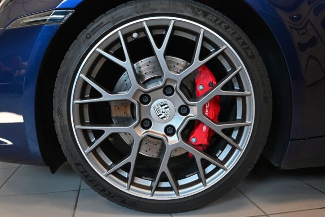 PORSCHE 992 usata 15