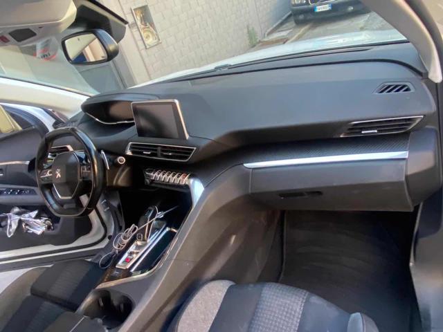 PEUGEOT 5008 usata 12