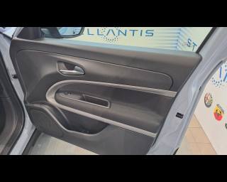 JEEP Avenger usata 19