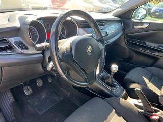 ALFA ROMEO Giulietta usata, con Autoradio