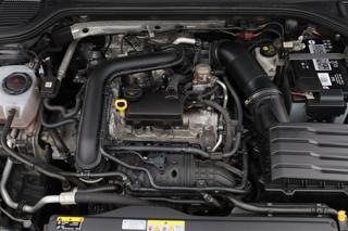 VOLKSWAGEN Golf usata, con Riscaldamento ausiliario