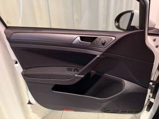 VOLKSWAGEN Golf Variant usata, con Cruise Control