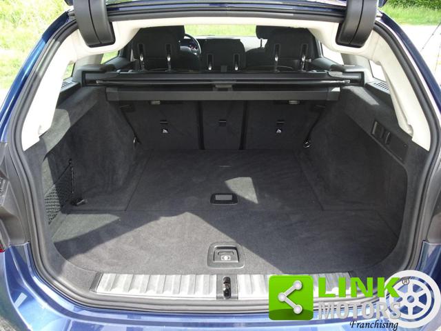 BMW 320 usata, con Fari LED
