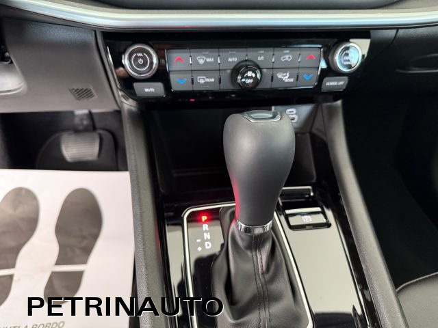 JEEP Compass usata, con Sedile posteriore sdoppiato