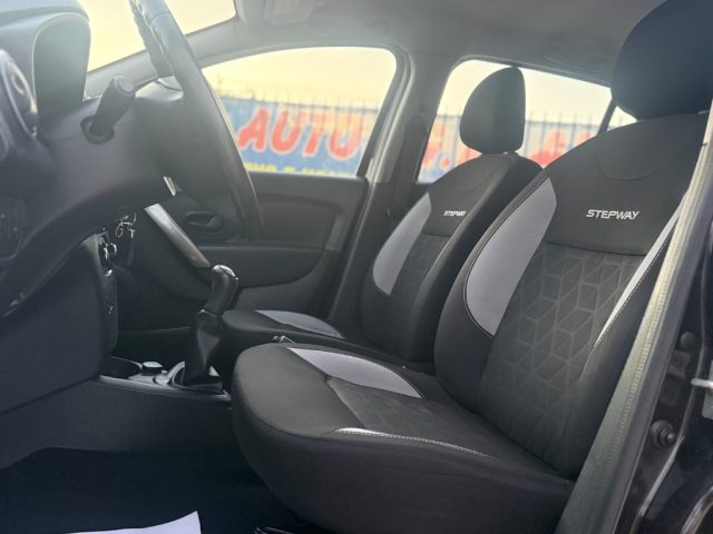 DACIA Sandero usata, con Sedile posteriore sdoppiato