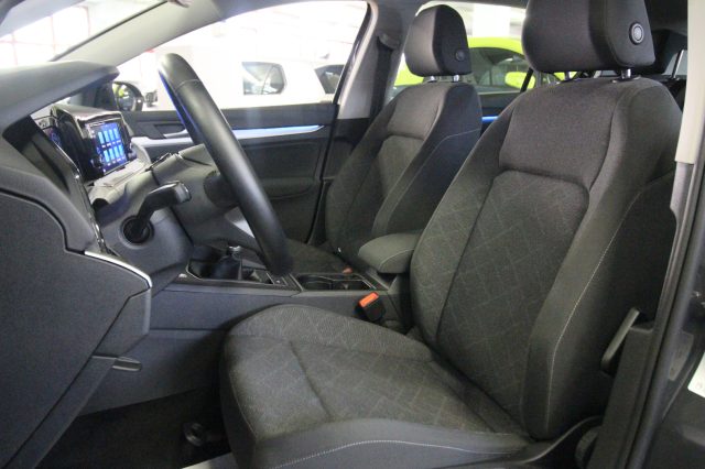 VOLKSWAGEN Golf usata, con Volante in pelle