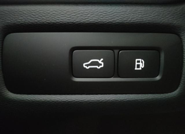 VOLVO XC60 usata, con Servosterzo