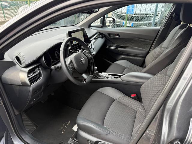 TOYOTA C-HR usata, con Specchietti laterali elettrici