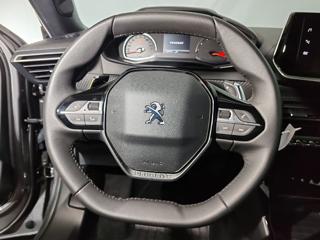 PEUGEOT 2008 usata, con Controllo automatico clima