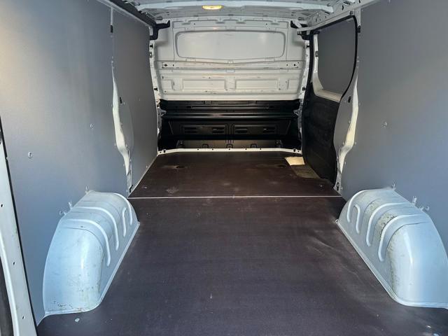 RENAULT Trafic usata 17