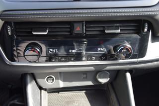 NISSAN Qashqai usata, con Luci diurne LED