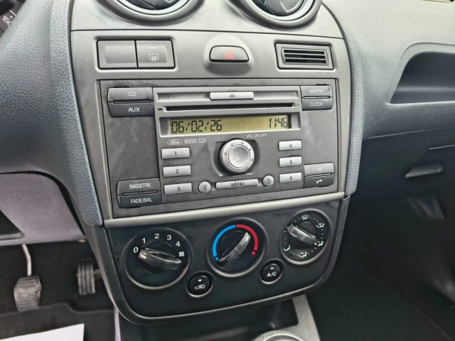 FORD Fiesta usata, con Controllo automatico clima