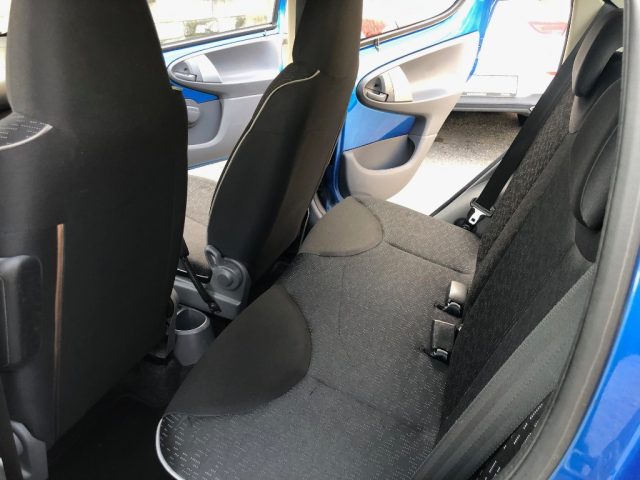 PEUGEOT 107 usata 10