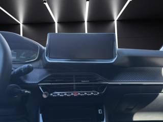 PEUGEOT 208 usata, con Touch screen