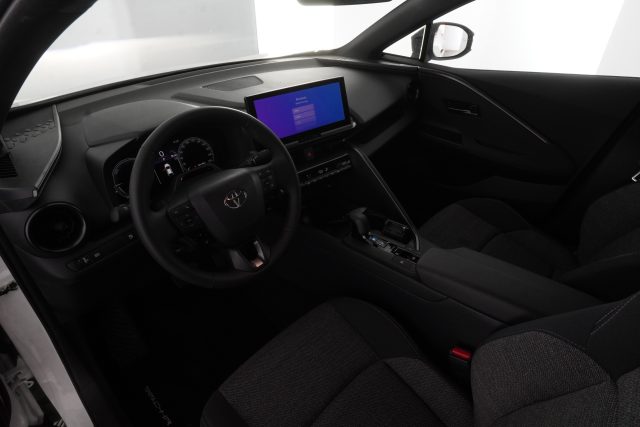 TOYOTA C-HR usata 8